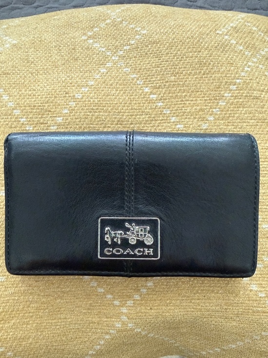 Coach Handbags - Coach Vintage Black Leather Mia Wallet with Silver Logo Plaque